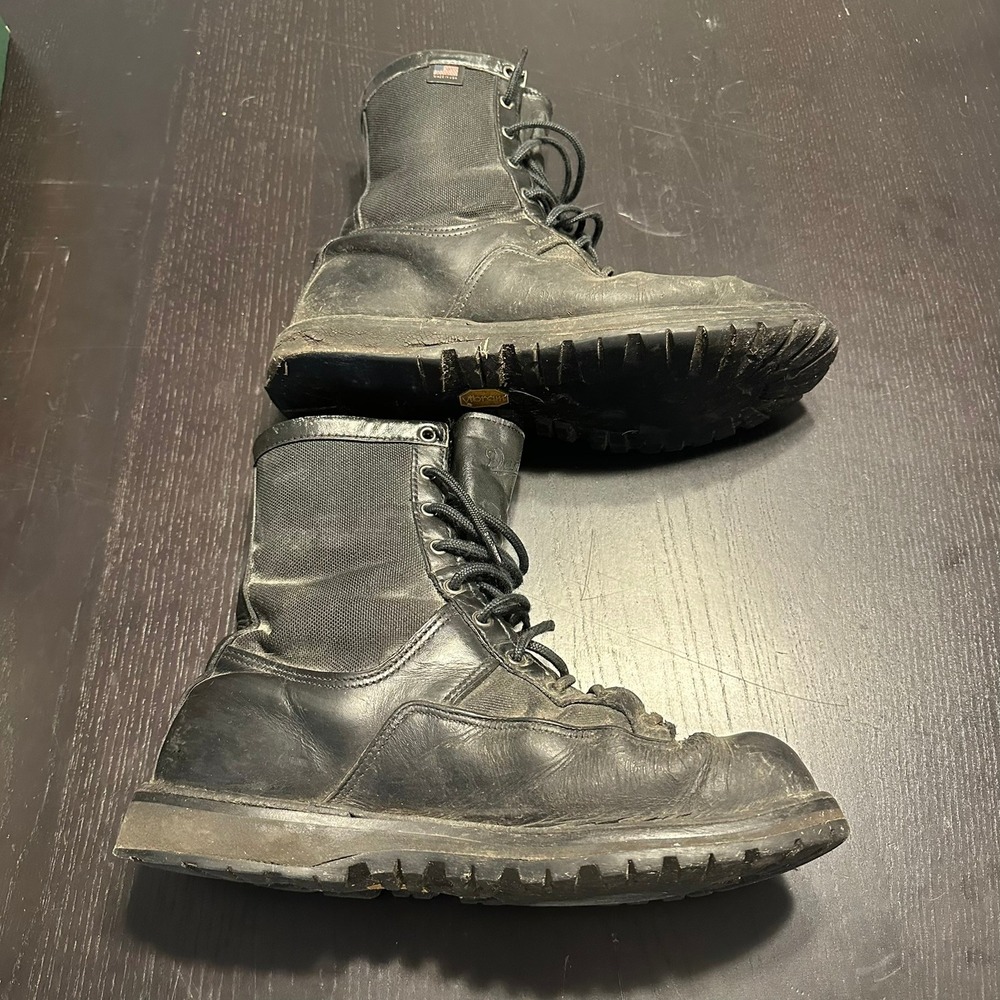 Danner Mens Acadia 8 Inch Black Leather Gore-Tex Tactical Boots Vibram Sole 10.5